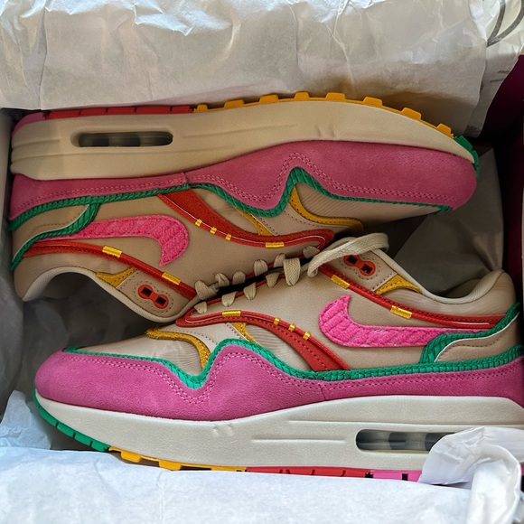 NWB Nike Air Max 1 Familia Sneakers Hemp/Pinksicle Men's US 10/Women's US 11.5 - Picture 7 of 12